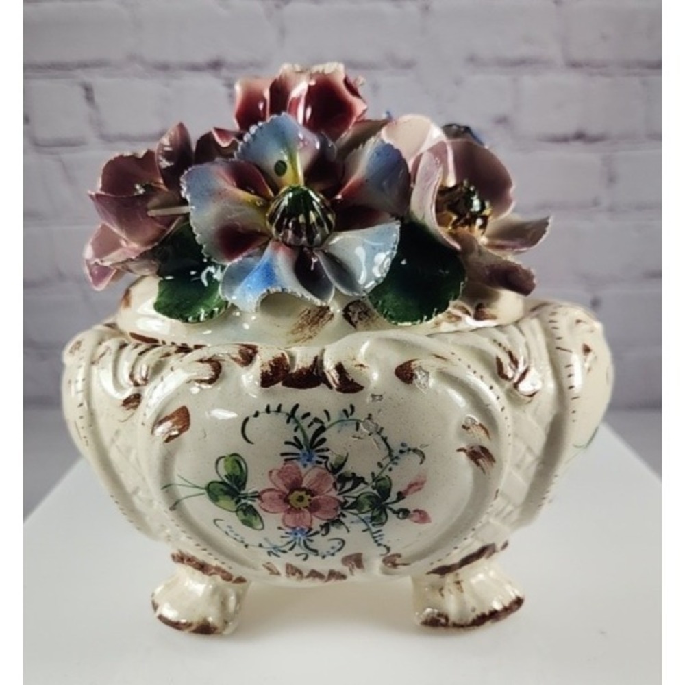 CAPODIMONTE Flowers  HH6 ITALY Lid Footed‎ Bowl Tureen Covered Dish